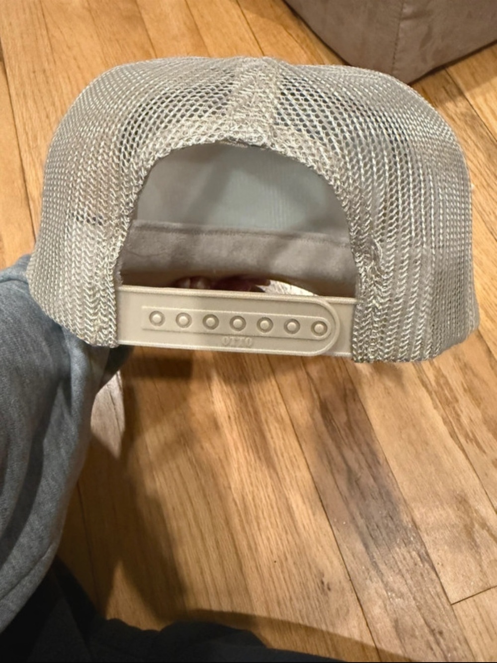 Handmade hat - Picture 3 of 5